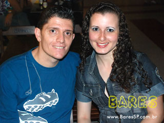 Pagode com Dodô e convidados na Fifty One Pagode com Dodô e convidados na Fifty One