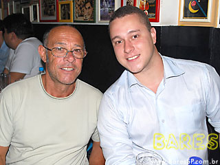 Degustação às cegas no Bar Genial Degustação às cegas no Bar Genial