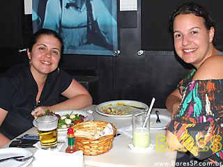 Degustação às cegas no Bar Genial Degustação às cegas no Bar Genial