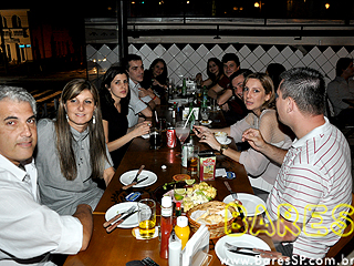 Banda Dose Tripla no Bar Martins Banda Dose Tripla no Bar Martins