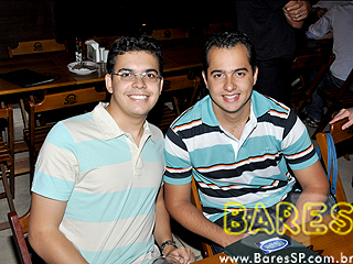 Banda Dose Tripla no Bar Martins Banda Dose Tripla no Bar Martins