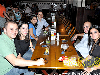 Banda Dose Tripla no Bar Martins Banda Dose Tripla no Bar Martins