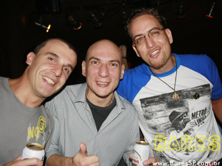 Roberto Seixas, Pearl Jam Cover e Unic no Café Aurora Roberto Seixas, Pearl Jam Cover e Unic no Café Aurora