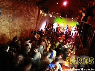 Roberto Seixas, Pearl Jam Cover e Unic no Café Aurora Roberto Seixas, Pearl Jam Cover e Unic no Café Aurora