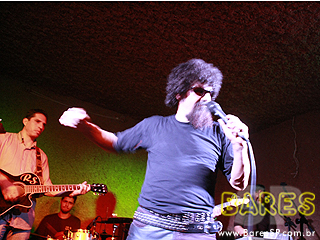 Roberto Seixas, Pearl Jam Cover e Unic no Café Aurora Roberto Seixas, Pearl Jam Cover e Unic no Café Aurora