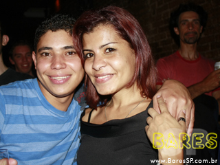 Roberto Seixas, Pearl Jam Cover e Unic no Café Aurora Roberto Seixas, Pearl Jam Cover e Unic no Café Aurora