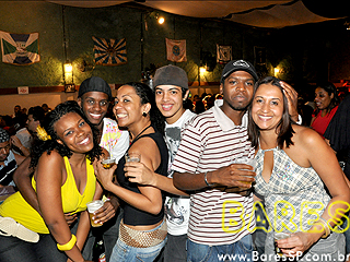 Sábado de pura diversão no Vila do Samba - Ação Unisal Sábado de pura diversão no Vila do Samba - Ação Unisal