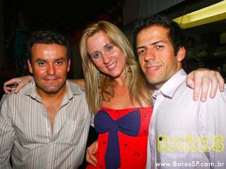 Diversão certa é no Opereta Bar Diversão certa é no Opereta Bar