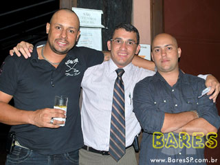 Quinta animada no Jacaranda Bar - Ação Unisal Quinta animada no Jacaranda Bar - Ação Unisal