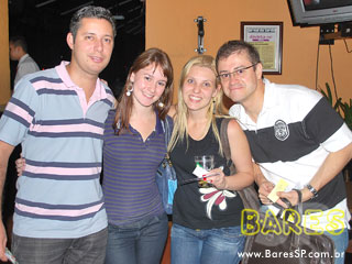 Quinta animada no Jacaranda Bar - Ação Unisal Quinta animada no Jacaranda Bar - Ação Unisal