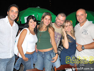 Quinta animada no Bollacha Bar - Ação Unisal Quinta animada no Bollacha Bar - Ação Unisal