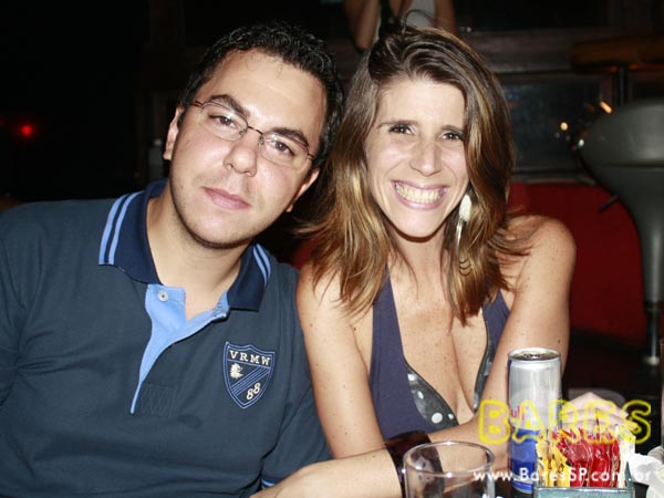 Happy hour com Videokê no Opereta Bar & Videokê Happy hour com Videokê no Opereta Bar & Videokê