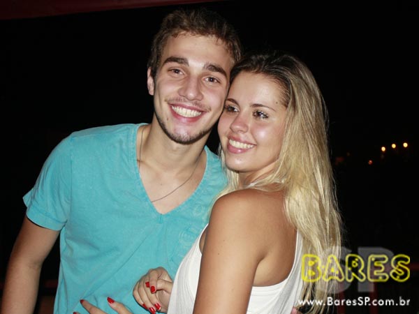 Inimigos da HP no Bar Brahma Aeroclube, zona norte de SP Inimigos da HP no Bar Brahma Aeroclube, zona norte de SP