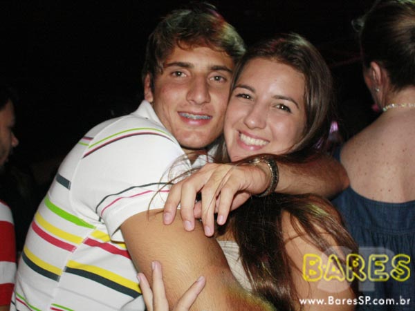 Inimigos da HP no Bar Brahma Aeroclube, zona norte de SP Inimigos da HP no Bar Brahma Aeroclube, zona norte de SP