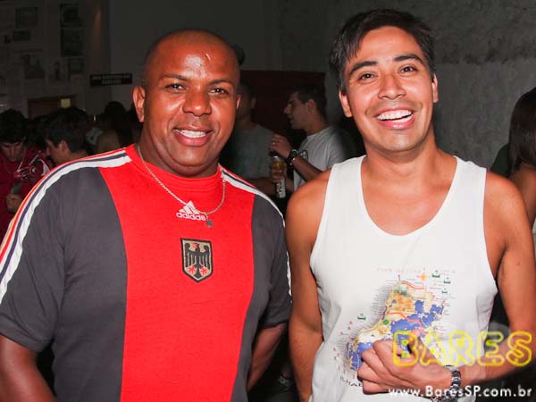 Verão 2010 no Typografia Brasil Bar Verão 2010 no Typografia Brasil Bar