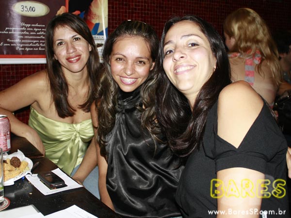 Happy hour com Videokê no Opereta Bar & Videokê Happy hour com Videokê no Opereta Bar & Videokê