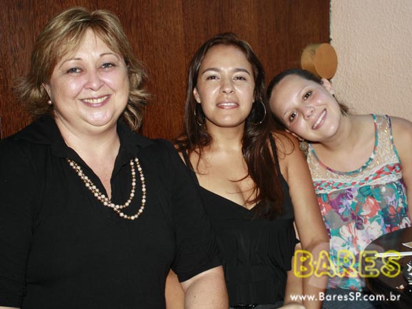 Happy hour com Videokê no Opereta Bar & Videokê Happy hour com Videokê no Opereta Bar & Videokê