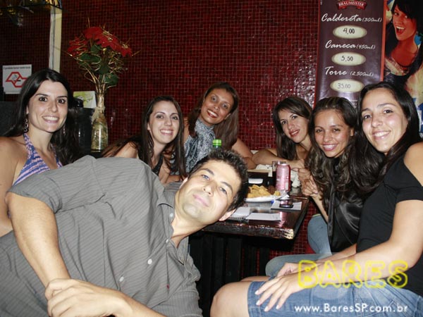 Happy hour com Videokê no Opereta Bar & Videokê Happy hour com Videokê no Opereta Bar & Videokê