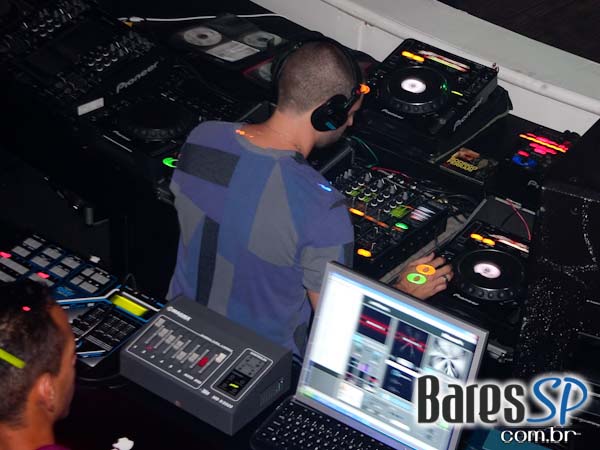 Rodrigo Ferrari, na Pacha, Zona Oeste de São Paulo Rodrigo Ferrari, na Pacha, Zona Oeste de São Paulo