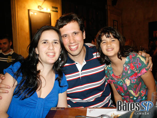 Noite animada na 1ª Cervejaria da Mooca Noite animada na 1ª Cervejaria da Mooca