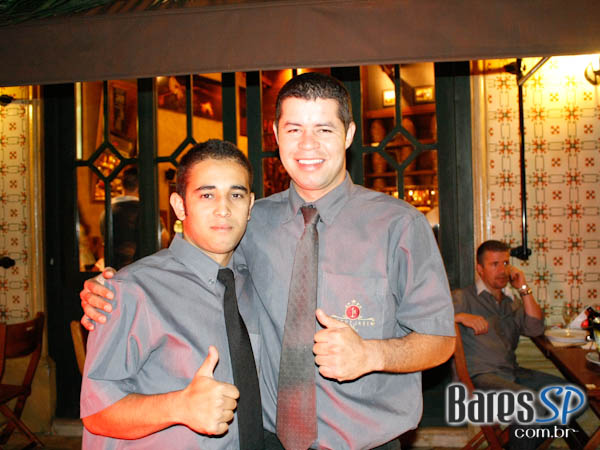 Noite animada na 1ª Cervejaria da Mooca Noite animada na 1ª Cervejaria da Mooca