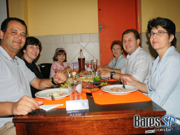 Bar do Melo junta tradição da Itália com a do Nordeste na Mooca! Confira! Bar do Melo junta tradição da Itália com a do Nordeste na Mooca! Confira!