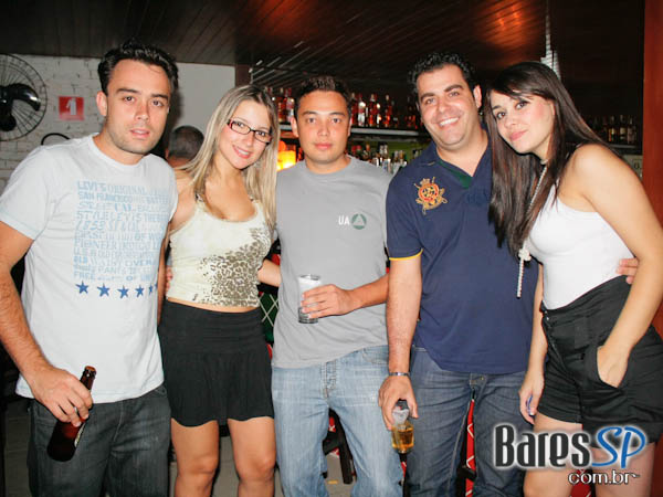 'Grupo Piração' e convidados no Pimenta Latina, zona leste de São Paulo 'Grupo Piração' e convidados no Pimenta Latina, zona leste de São Paulo