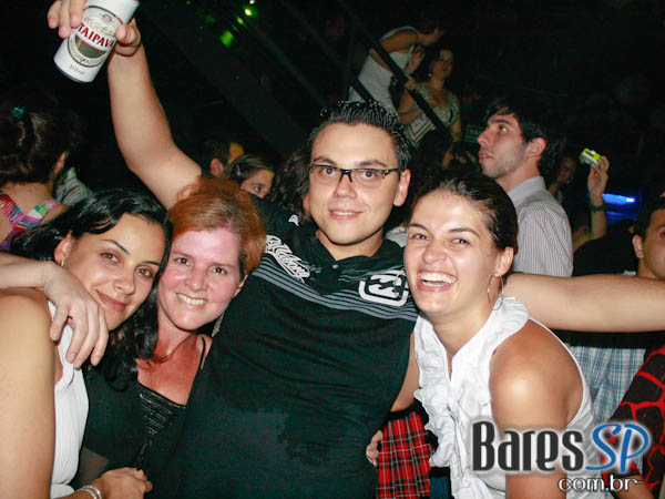 Trash 80's GLS comemora o Aniversário de São Paulo no Centro da cidade Trash 80's GLS comemora o Aniversário de São Paulo no Centro da cidade