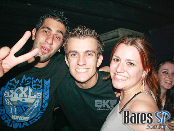 Trash 80's GLS comemora o Aniversário de São Paulo no Centro da cidade Trash 80's GLS comemora o Aniversário de São Paulo no Centro da cidade