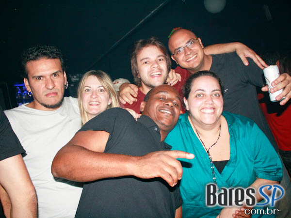 Trash 80's GLS comemora o Aniversário de São Paulo no Centro da cidade Trash 80's GLS comemora o Aniversário de São Paulo no Centro da cidade