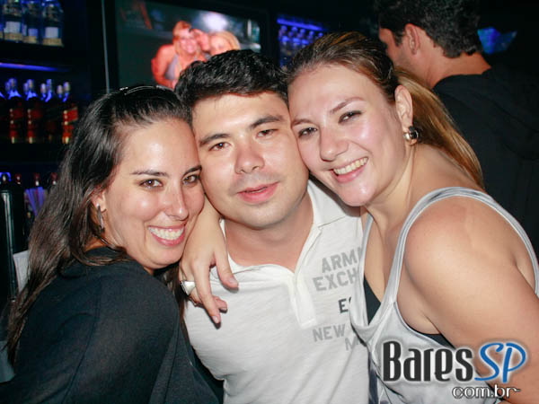 Trash 80's GLS comemora o Aniversário de São Paulo no Centro da cidade Trash 80's GLS comemora o Aniversário de São Paulo no Centro da cidade