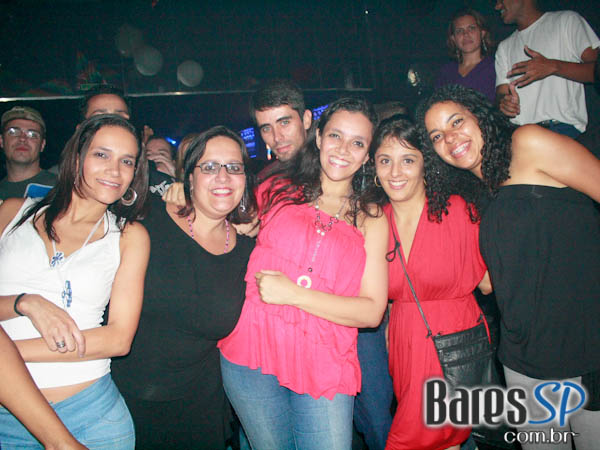 Trash 80's GLS comemora o Aniversário de São Paulo no Centro da cidade Trash 80's GLS comemora o Aniversário de São Paulo no Centro da cidade