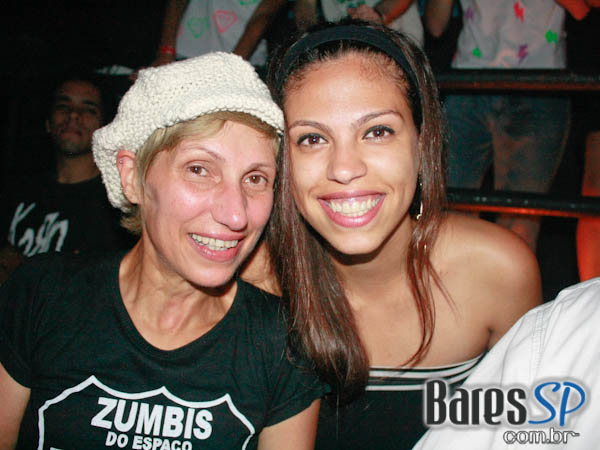 Trash 80's GLS comemora o Aniversário de São Paulo no Centro da cidade Trash 80's GLS comemora o Aniversário de São Paulo no Centro da cidade