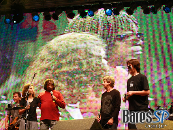 Milton Nascimento e outros shows no Aniversário de São Paulo no Museu do Ipiranga Milton Nascimento e outros shows no Aniversário de São Paulo no Museu do Ipiranga