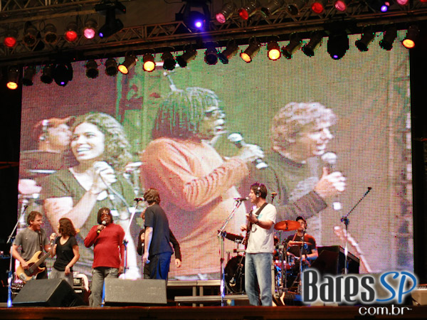 Milton Nascimento e outros shows no Aniversário de São Paulo no Museu do Ipiranga Milton Nascimento e outros shows no Aniversário de São Paulo no Museu do Ipiranga