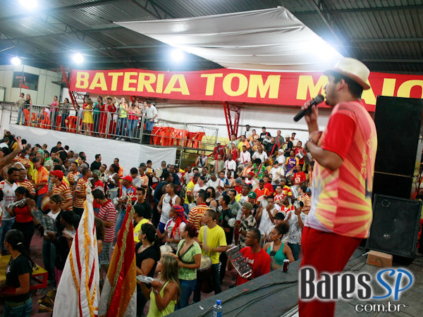 Ensaio de Carnaval na quadra Tom Maior Ensaio de Carnaval na quadra Tom Maior