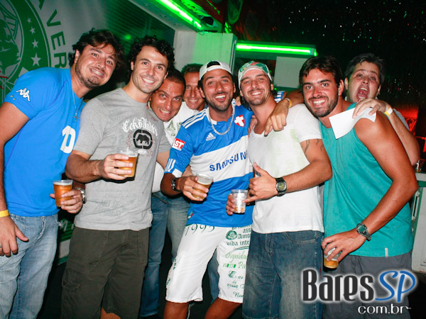 Ensaio de Carnaval na quadra da Mancha Verde Ensaio de Carnaval na quadra da Mancha Verde