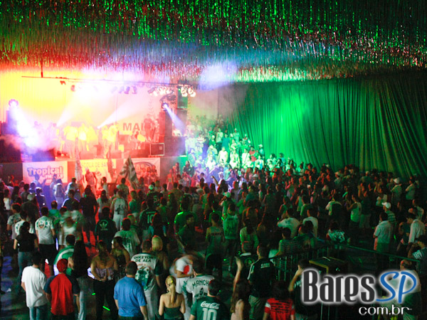 Ensaio de Carnaval na quadra da Mancha Verde Ensaio de Carnaval na quadra da Mancha Verde