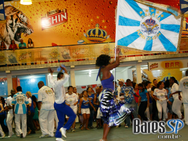 Ensaio de Carnaval na quadra da Império da Casa Verde Ensaio de Carnaval na quadra da Império da Casa Verde