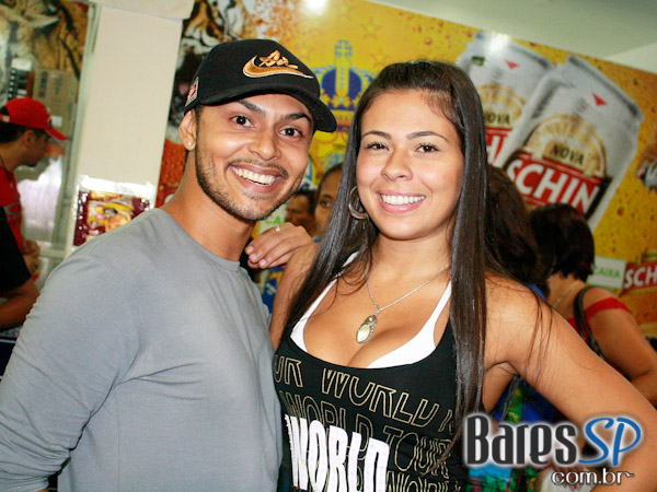 Ensaio de Carnaval na quadra da Império da Casa Verde Ensaio de Carnaval na quadra da Império da Casa Verde