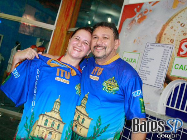 Ensaio de Carnaval na quadra da Império da Casa Verde Ensaio de Carnaval na quadra da Império da Casa Verde