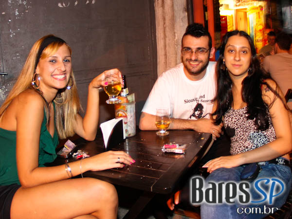 Verão 2010 no Baccará Bar & Grill Verão 2010 no Baccará Bar & Grill