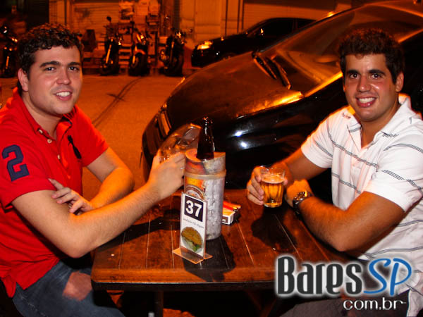 Verão 2010 no Baccará Bar & Grill Verão 2010 no Baccará Bar & Grill