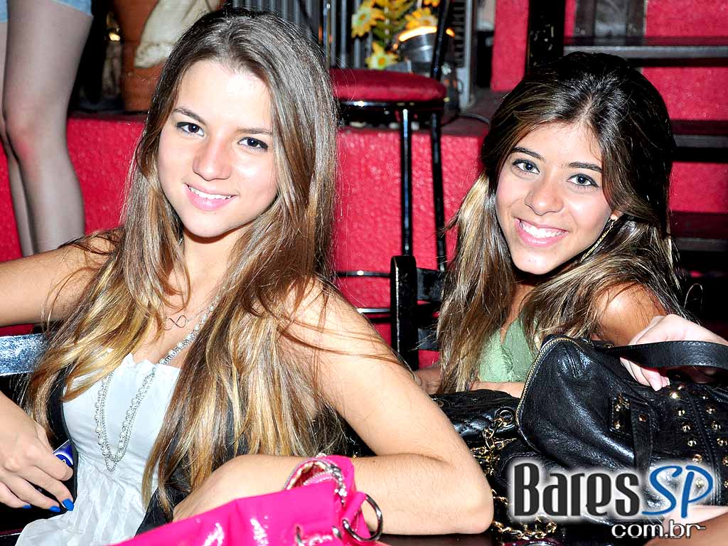 Happy hour com Videokê no Opereta Bar & Videokê Happy hour com Videokê no Opereta Bar & Videokê