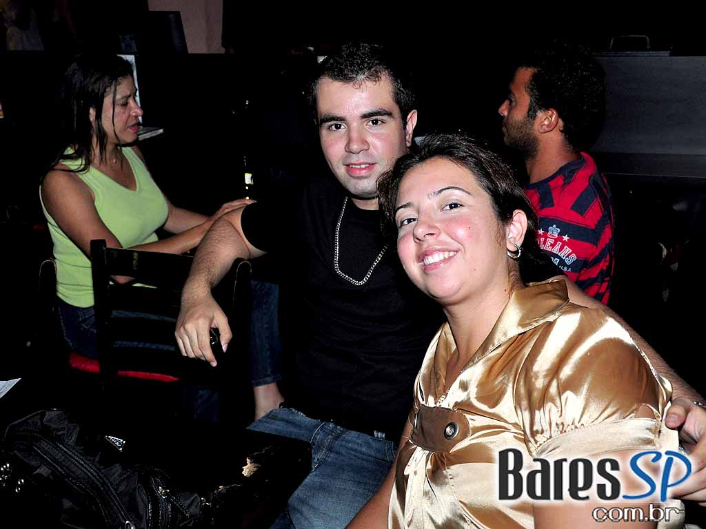 Happy hour com Videokê no Opereta Bar & Videokê Happy hour com Videokê no Opereta Bar & Videokê