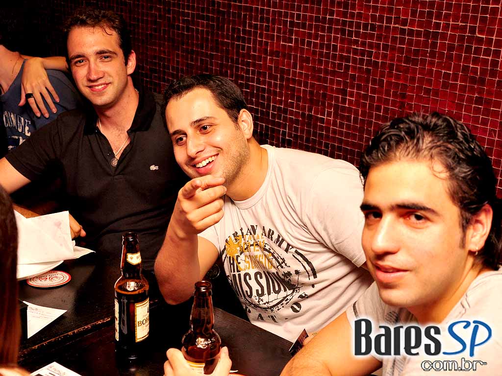 Happy hour com Videokê no Opereta Bar & Videokê Happy hour com Videokê no Opereta Bar & Videokê