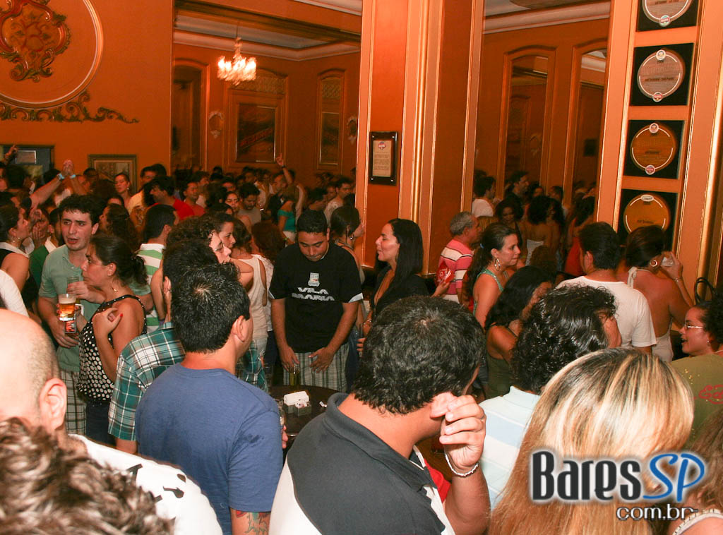 Gaviões da Fiel faz o último Esquenta para o Carnaval no Bar Brahma Centro Gaviões da Fiel faz o último Esquenta para o Carnaval no Bar Brahma Centro
