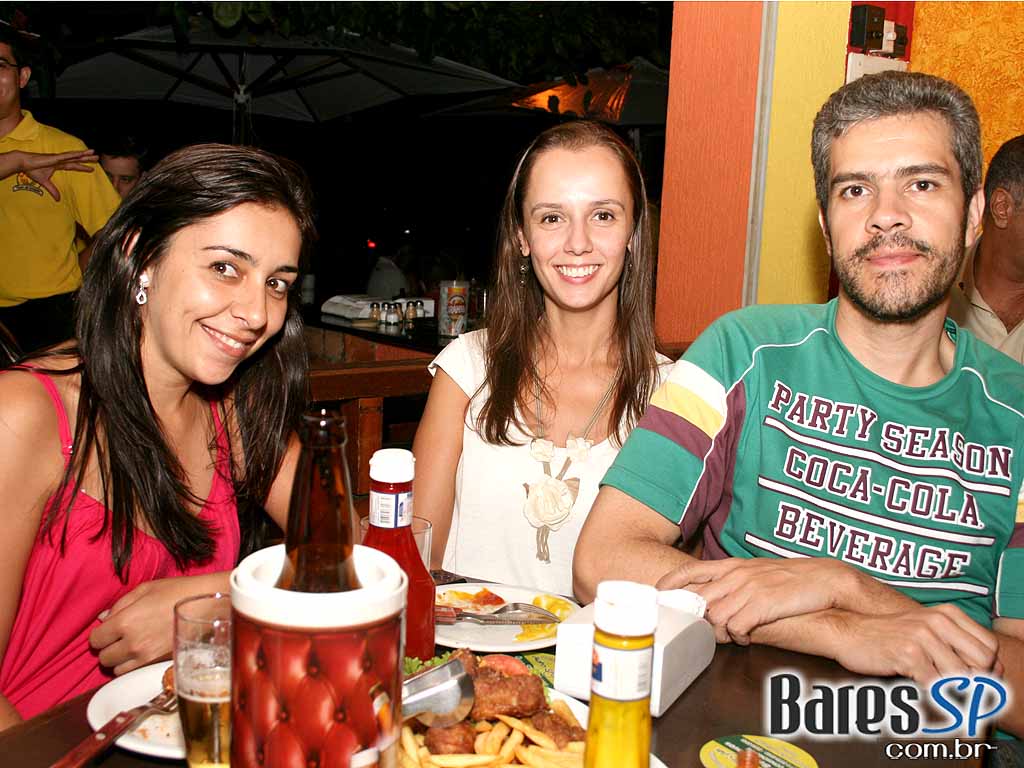 Happy Hour no Caetano' s Happy Hour no Caetano' s