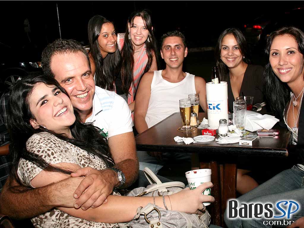 Happy Hour no Caetano' s Happy Hour no Caetano' s