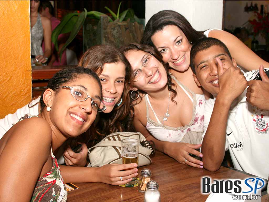 Happy Hour no Caetano' s Happy Hour no Caetano' s